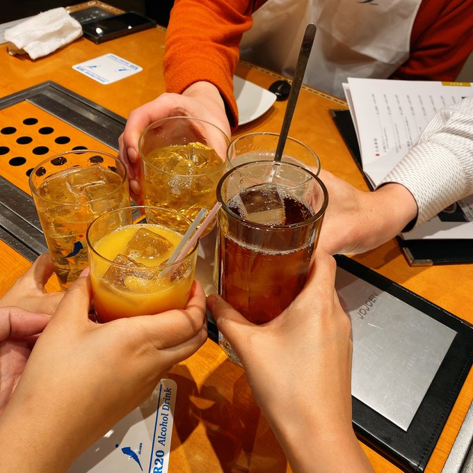 お疲れ様でしたー!!チームENJI忘年会!!!!大好きな仲間たち!たんとお食べ!!!🔥🔥🔥🔥🔥🔥🔥🔥 