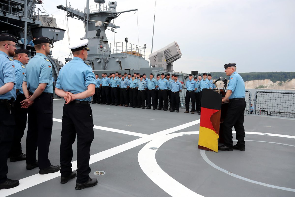 Com1DEUCorvSqn's tweet photo. Farewell 2️⃣0️⃣2️⃣2️⃣
Vielen Dank an alle Freunde und Unterstützer, vor allem aber an die engagierten Frauen und Männer des #Korvettengeschwader|s. P-W-A
#SEAFALCON
#RBS15
#VJTF
#JointTargeting
#UNIFIL
#Kölnkommt
#nichtwährendunsererwache https://t.co/C6b7UfMzxT