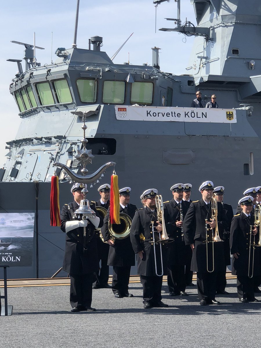 Com1DEUCorvSqn's tweet photo. Farewell 2️⃣0️⃣2️⃣2️⃣
Vielen Dank an alle Freunde und Unterstützer, vor allem aber an die engagierten Frauen und Männer des #Korvettengeschwader|s. P-W-A
#SEAFALCON
#RBS15
#VJTF
#JointTargeting
#UNIFIL
#Kölnkommt
#nichtwährendunsererwache https://t.co/C6b7UfMzxT