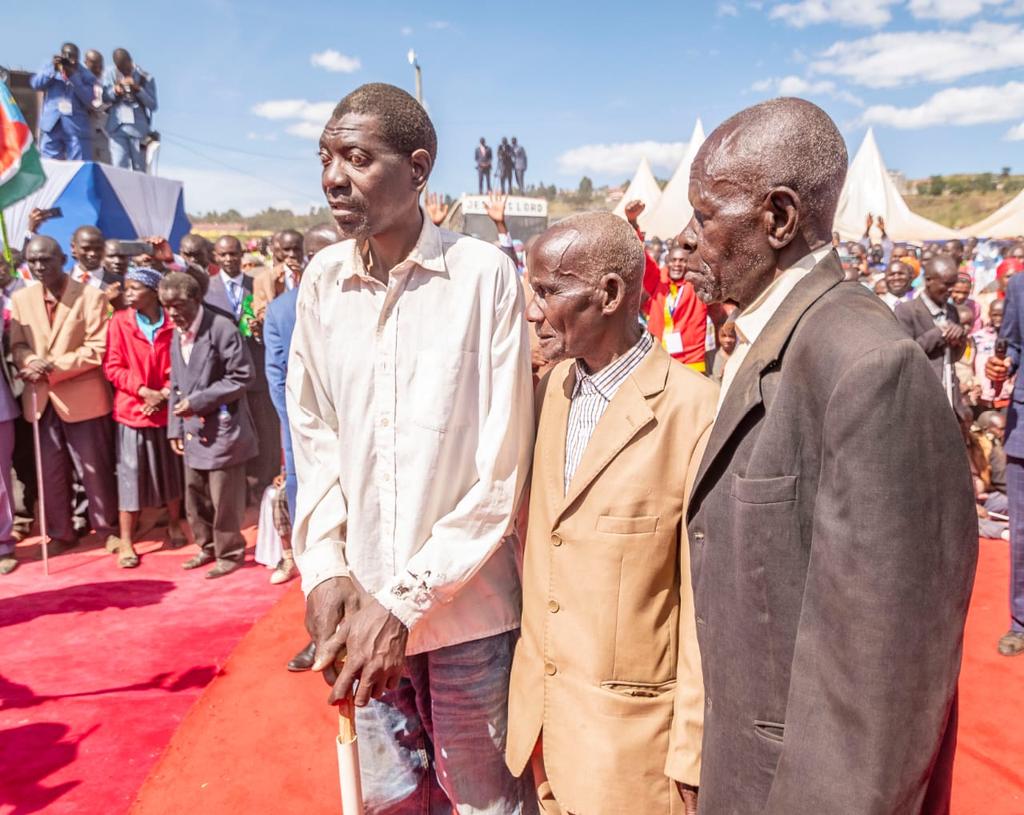 DcLitunda's tweet photo. The Mega Wonder of The BLOOD of JESUS that we witnessed yesterday 

Just by being touched by The Shadows of THE MIGHTIEST MEGA PROPHETS OF YAHWEH, these 3 blind men had their eyes opened!

What a time !

Welcome to #Menengai5Day2 https://t.co/31VxEaqjVM