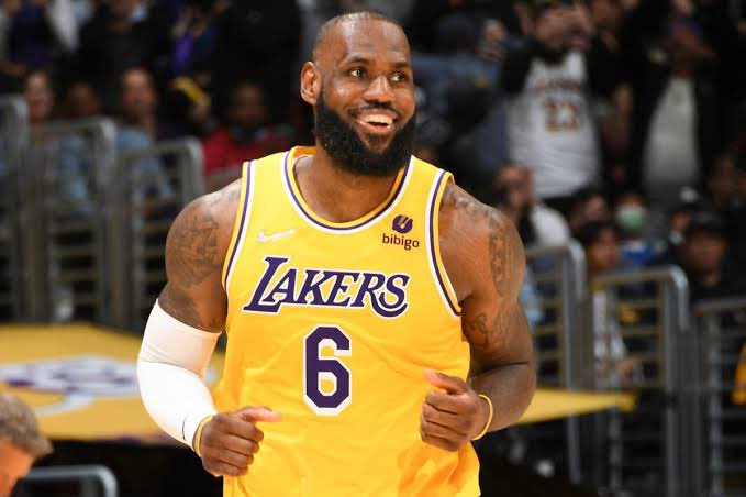abhi123418's tweet photo. 47 points on Lebron James
Nice Game https://t.co/5d8Aursw0O