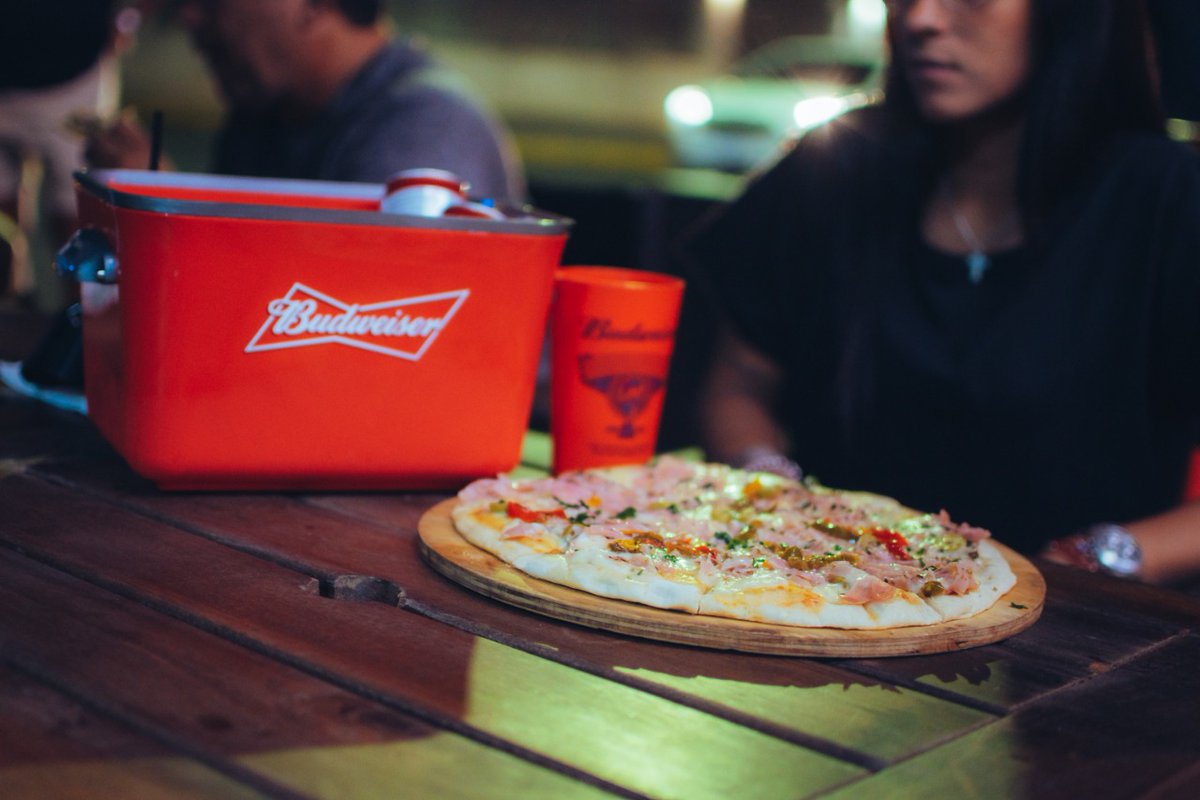 draxxotienda's tweet photo. La esquina más linda, totalmente renovada ♥️ gracias @budweiser_ar y bienvenida a esta hermosa familia 🍻 https://t.co/3U73psULlb