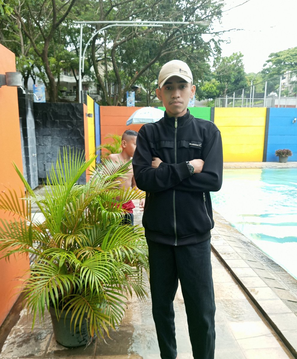 Gak ikut mandi. Tapi terasa dingin!!!!