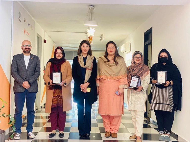parwanekhanum's tweet photo. Parwan-e- Khanum successfully organized the Final Round of the "Entrepreneurship Business Idea Competition" (EBIC) Season 04.
#ebic #seasonfour #finalround #winner #secondrunnerup #thirdrunnerup #businessidea #startup #indpendentwomen #financialstability #womensupportingwomen https://t.co/fY8kZz75iH