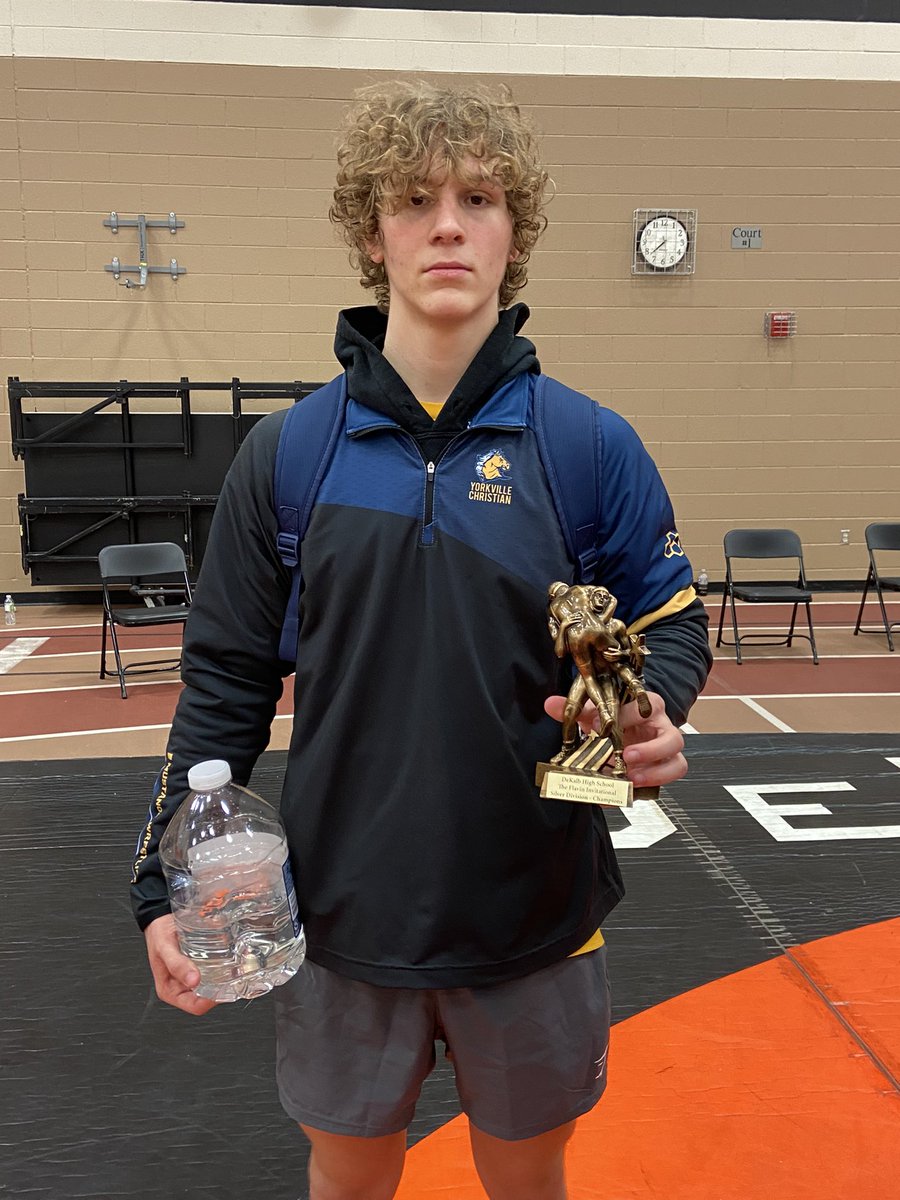 first1in33's tweet photo. Great weekend of wrestling at the @TheFlavin. YCHS Mustangs went 5-1 and only lost to the eventual Champions. @tyler33martinez went 6-0 and scored some huge bonus point wins for the team. Next up is @Cheesehead_HS tournament next weekend!! 💛💙🏆💙💛
#Unsigned #Uncommitted https://t.co/zkXTV5posu