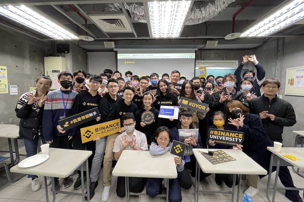 BinanceAcademy's tweet photo. Our first-ever #BinanceUniversity Tour event in Taiwan with a local university NTUT was a blast!

Thank you all for attending! More to go in 2023 🚀 https://t.co/FEqHKxltUz