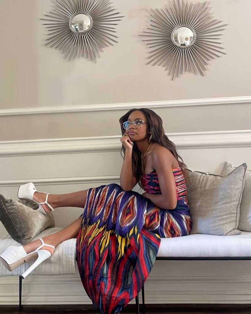 cldstyle's tweet photo. BTS with @marsaimartin chic in @saakshakinni //
#MarsaiMartin #SaakshaKinni #CLDPR #RTW https://t.co/frU1ARtdpQ https://t.co/0TtSn9w4cY