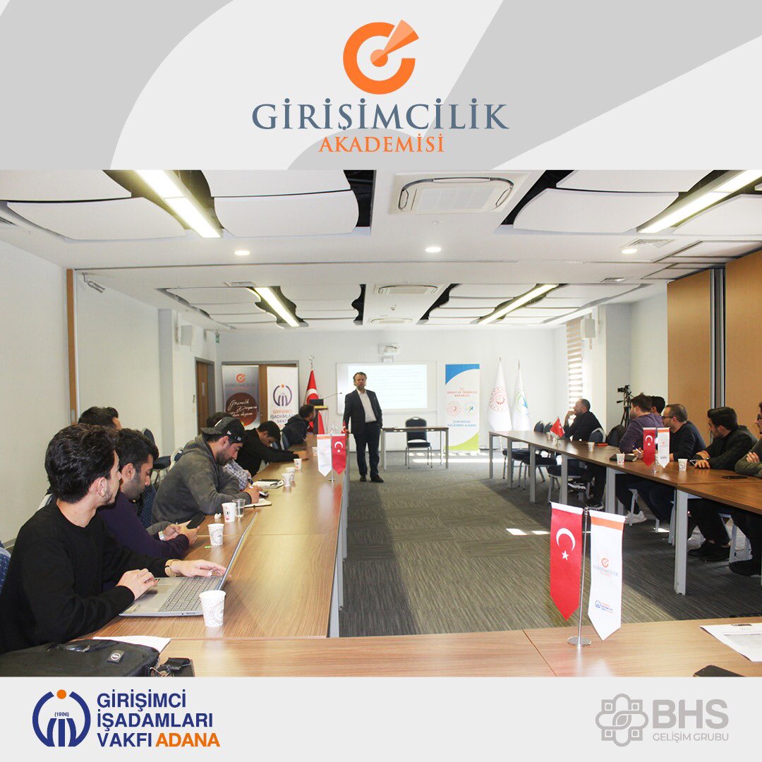 BHS Gelişim Grubu Yönetim Kurulu Başkanı Hüseyin Barlık'ın, katılımcılarla eğitim değerlendirmesi.

#girişimcilik
#adanagiv
#givadana
#bhsdanismanlik