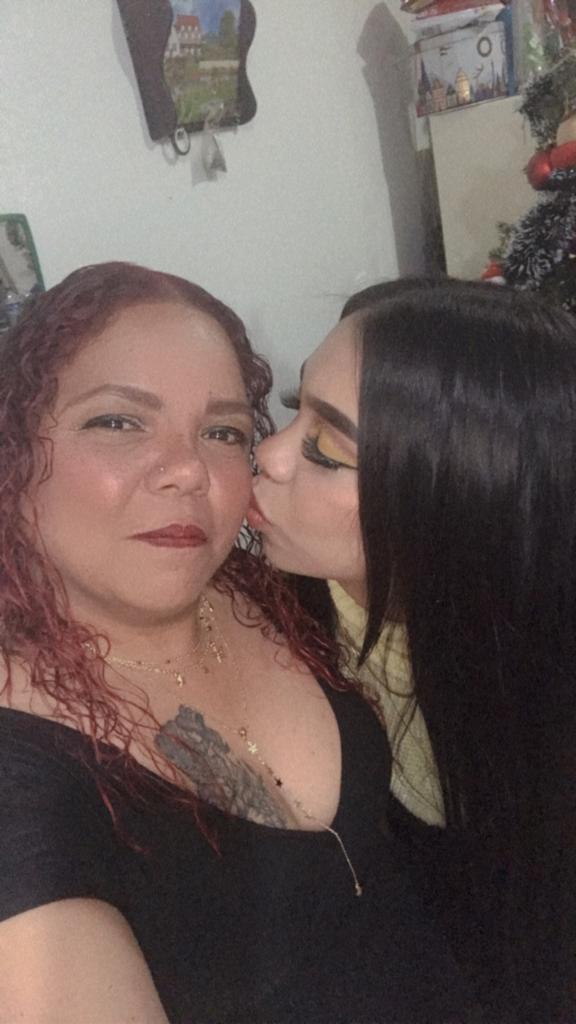jeely_oficial's tweet photo. Le prometí a mí mamá que sería grande con pila de lágrimas en los ojos 💎👸🏻👥.. https://t.co/d89Z2NyFBU