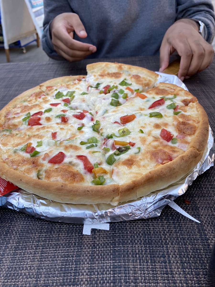 vanessaperumal's tweet photo. There’s a peace of mind and a safety net  seldom experienced in South Africa in simple ways. Like being able to sit in a restaurant and leave your belongings with no one ready to steal your stuff #HackingTheTravelCode we need #2023goals to include no crime https://t.co/ObpbKLg5Wa