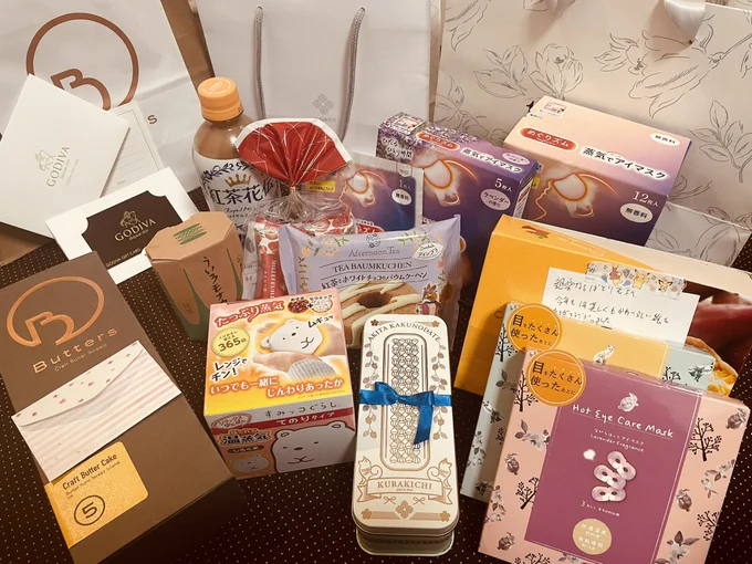 遅くなりましたが、冬コミの差し入れとご本の交換ありがとうございました〜!✨✨
お菓子を作業のお供に頂きつつ、ご本は大事に読ませて頂きます🥰
暖かい系もほんとにありがたい〜✨ 