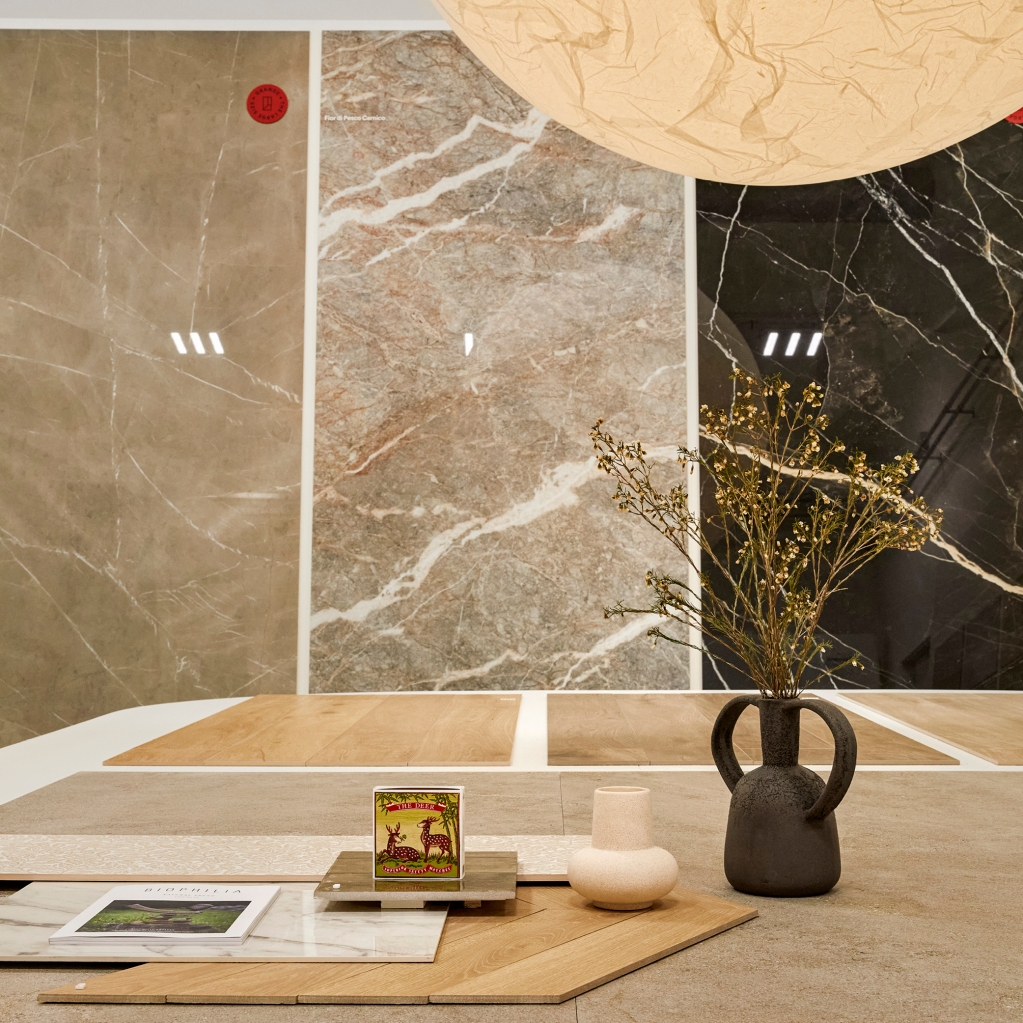 Il_Magma_'s tweet photo. Our project at Marazzi Lab 2022 for #marazzi
Photo Credits #alessandrobonori
Realization by #efgroup
Client #marazzi
Lighting partner @davide_groppi
#ilmagma #marazzi #davidegroppi #cersaie2022 #contemporaryart #contemporaryarchitecture #interni #architettura https://t.co/mQ0yXJ8JB8