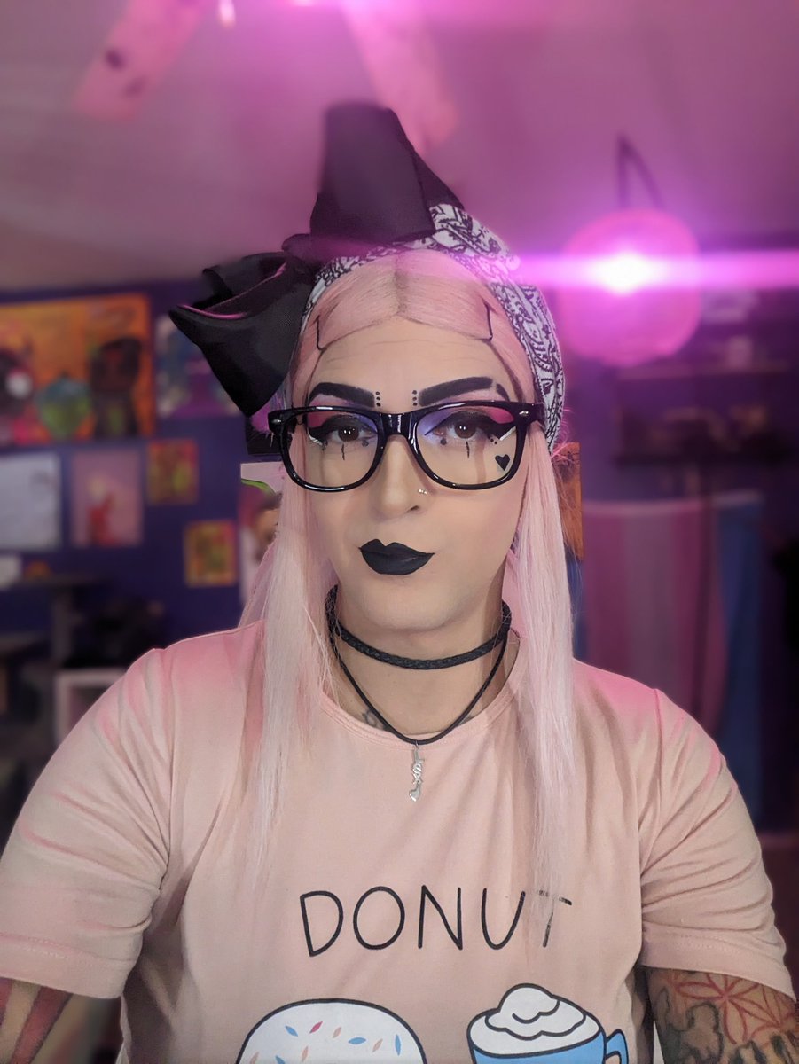 TentacleGiiirl's tweet photo. Felt cute as fuck so why not post it lol, all make up and today makes four months of HRT, and that's ya girl Lexi. 🏳️⚧️💪🥰. #TransWomenAreWomen #TransIsBeautiful #trans #transgamergirl #transgenderrights #TRANSAWARENESS #transgamer #TransTok #waifus #gamerlife #twitch https://t.co/8kIQIwQxhp