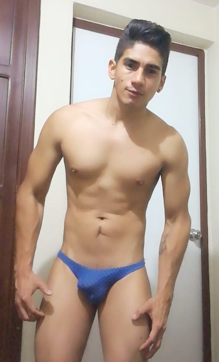 rg_willow1982's tweet photo. https://t.co/r7VjAVqy4R

Unan se ahora y a gozar de una buena fiestas super free.. De puedo pasar de todo.. Q esperar entra.... 😈 😈 https://t.co/5PFgz7bpXA