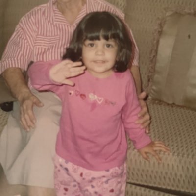 AnnaGonzalez01's tweet photo. #NewProfilePic https://t.co/S83U6xhzU2