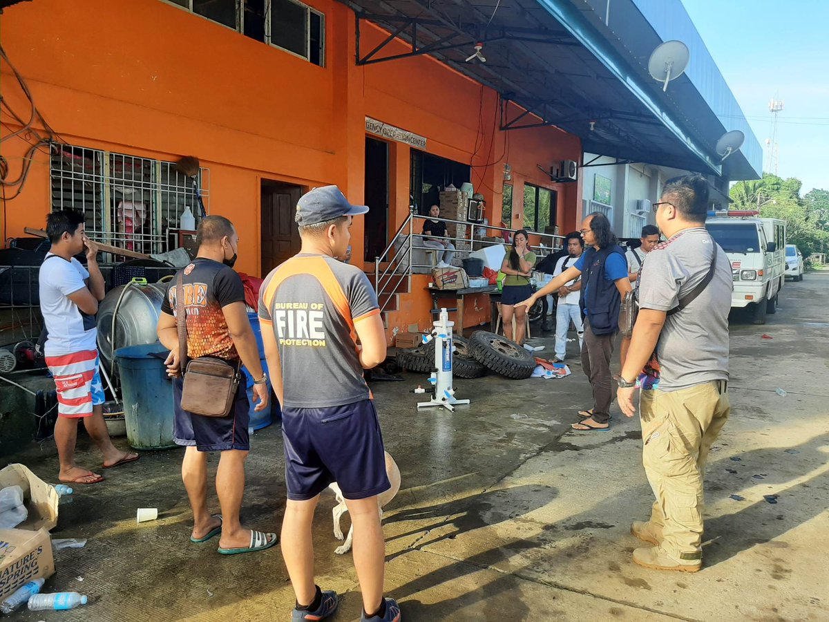 OCD10NorMin's tweet photo. 29 December 2022 - OCD 10 in coordination with PDRRMO Misamis Occidental facilitated the transportation of two (2) additional SkyHydrant water purification units from Balay Mindanaw Foundation, Inc. (BMFI) to LGU Bonifacio and LGU Lopez Jaena, Misamis Occidental. https://t.co/bTzPUCkKSw