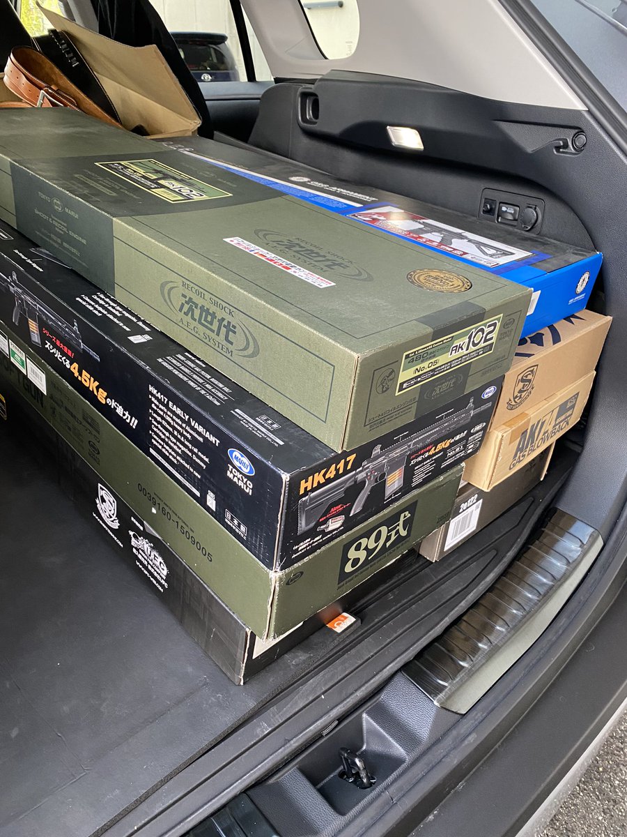 pravda_official's tweet photo. 年内最終店舗営業
16時スタート
恒例のブライドさんコーナーです。 https://t.co/YVj8PqjYnv
