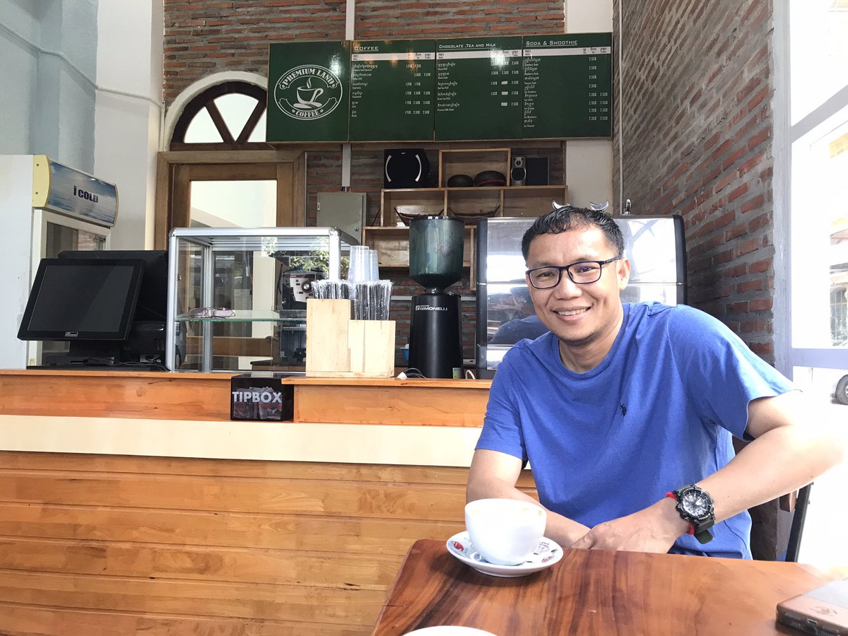 mannchandy's tweet image. Coffee time