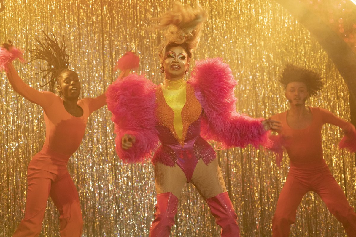 itsSHANGELA's tweet photo. That’s how u close out a season baby! I’m so proud of my #werehere drag kids in florida. True Warriors. My heart is so full. And I can’t stop 😭. I’m forever with u. And so many in the world are too. Don’t ever give up the fight to be YOU. I luv y’all! 🌈❤️ https://t.co/UfC3ZFjtJQ