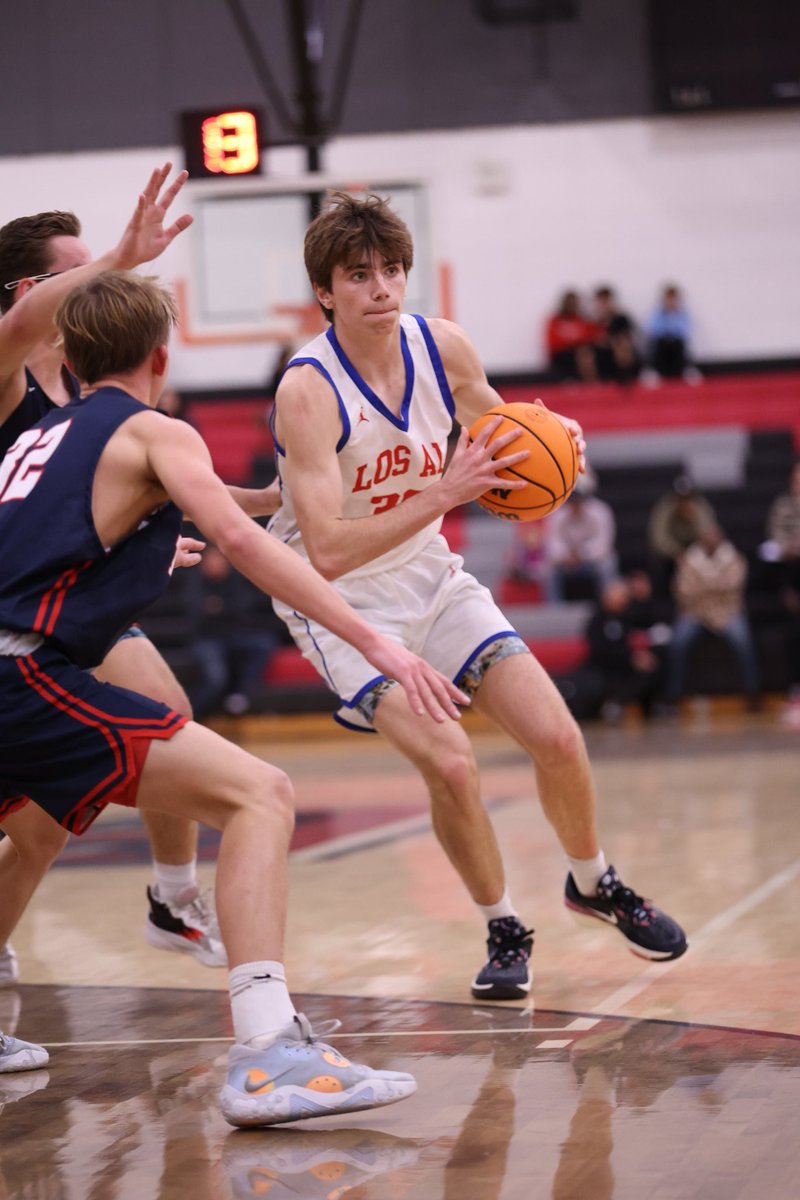 Tillerhoops's tweet photo. Congratulations to this years Tustin Holiday Classic @LosAlBasketball https://t.co/QaCqbHKvnG