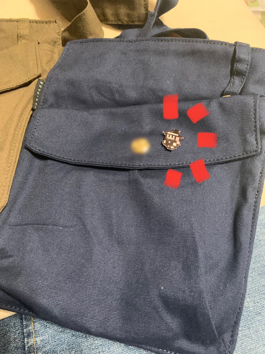 注文していた<a href="/witchshathut/">Witch's Hat Hut -RPGなドット絵アイテムのお店-</a> さんの商品が届きました❗️めっちゃ可愛いしおまけまでいただいた❗️普段使いのポーチに付けるため、無理を言ってカーソルを「どうぐ」に合わせてもらいました✨大満足( ´ ▽ ` )ありがとうございます💡