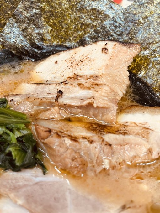 入稿まで我慢してた炙りチャーシューで打ち上げ(ソロ
お立ち寄りいただいたのに席を外していたり新刊なかったりした皆様ごめんなさい。夏も塚原先輩で申し込み予定です。ありがとうございます。やっぱりコミケは最高です。 