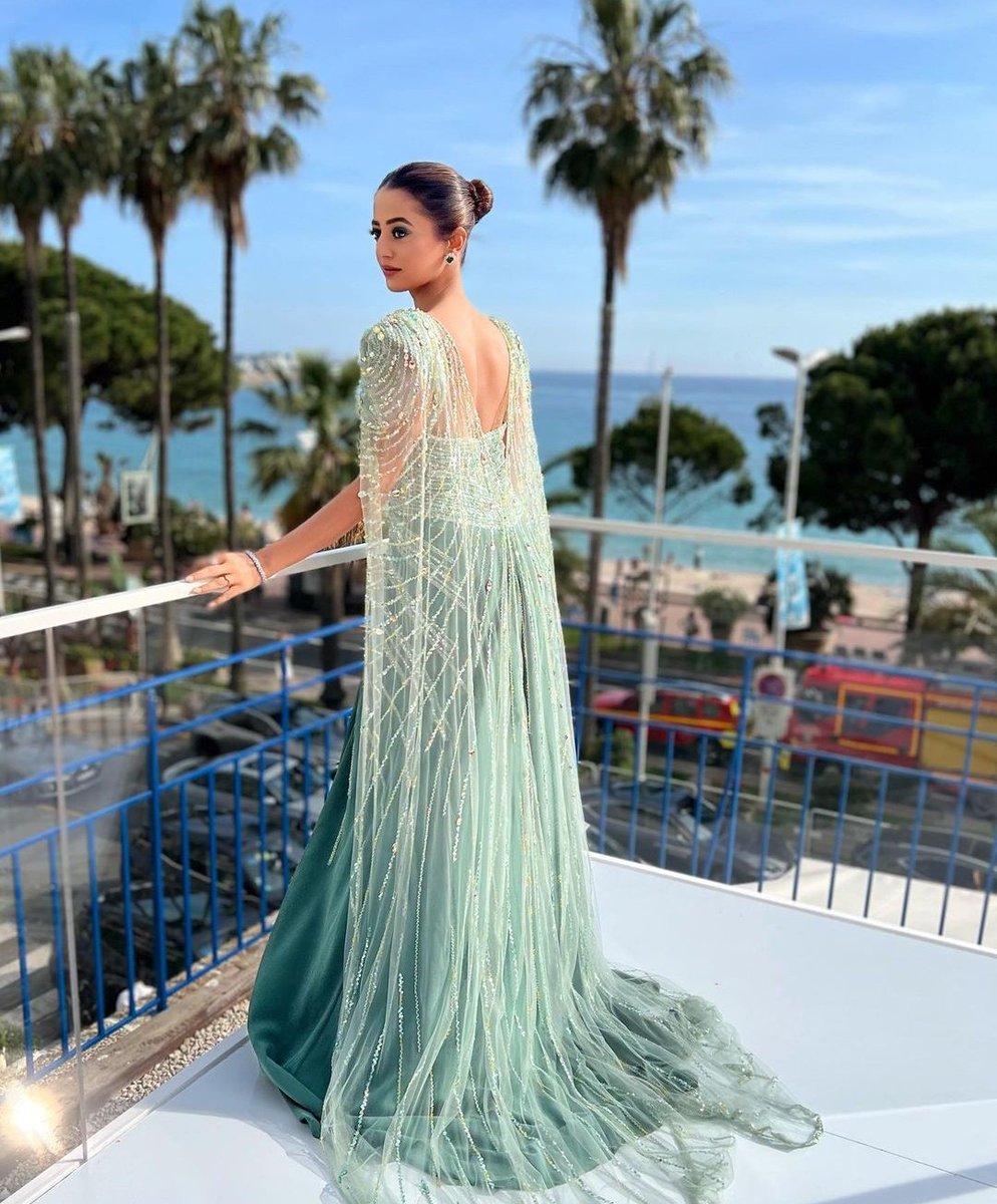 hellyshahcults's tweet photo. Helly's version.💖

As the year is ending, let's do the best of 2022!✨

Let's start with her Cannes journey. That whole month was no less than a treat for us. Along with her, we lived that moment. 

@OfficialHelly7 Hope this new year will be even better for you. 💖

#HellyShah https://t.co/sSjzLzZLS8