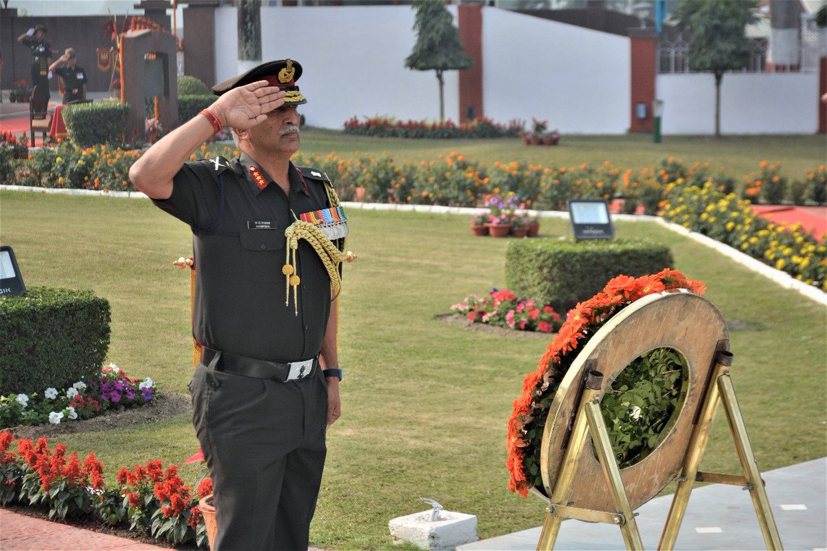 easterncomd's tweet photo. Lt Gen KK Repswal, SM, VSM, Chief of Staff HQ #EasternComd superannuates from service after 38 years of remarkable contribution to the organisation. Lt Gen RP Kalita, UYSM, AVSM, SM, VSM Army Commander Eastern Command and all ranks wish him all the best for his future endeavours. https://t.co/qDxNmHzMLG