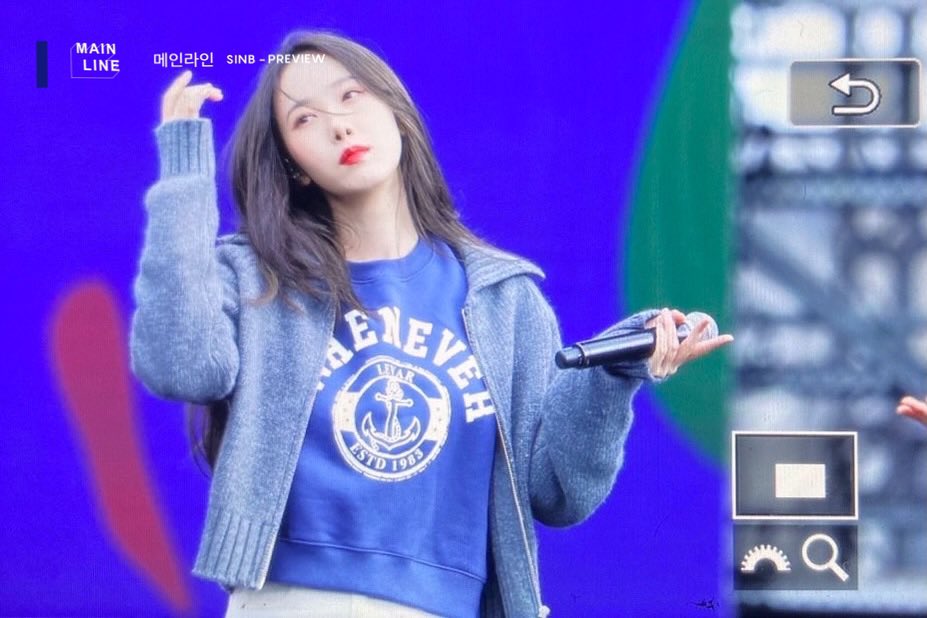 mainlineyubi's tweet photo. 221231 대만 비비지 신비 프리뷰

💙

#비비지 #황은비 #신비 @VIVIZ_official https://t.co/JfISBoAsnO