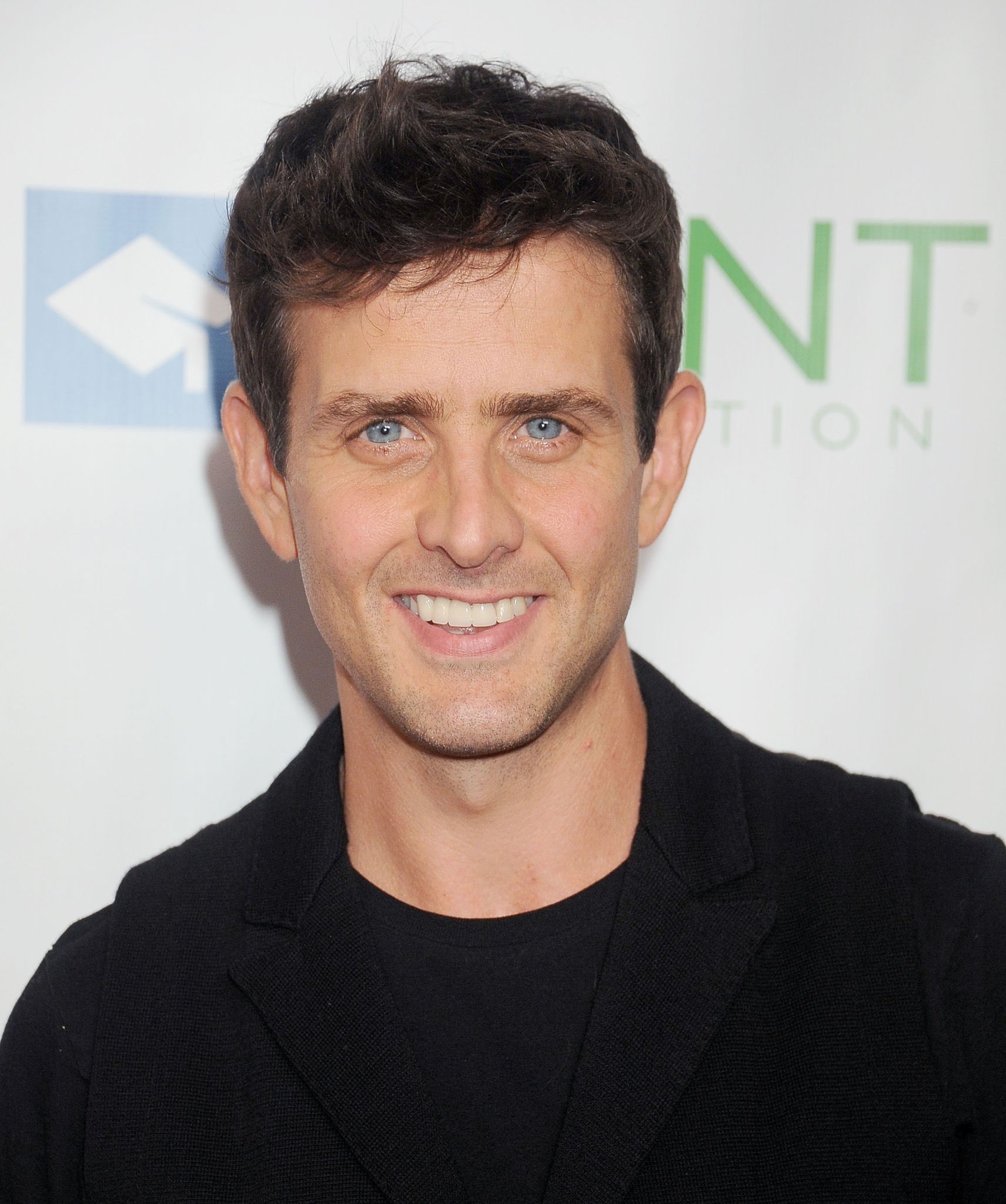 Hope you have a very happy birthday. I love you so much Joey McIntyre.       5  0   Gregg DeGuire, Robyn Beck 