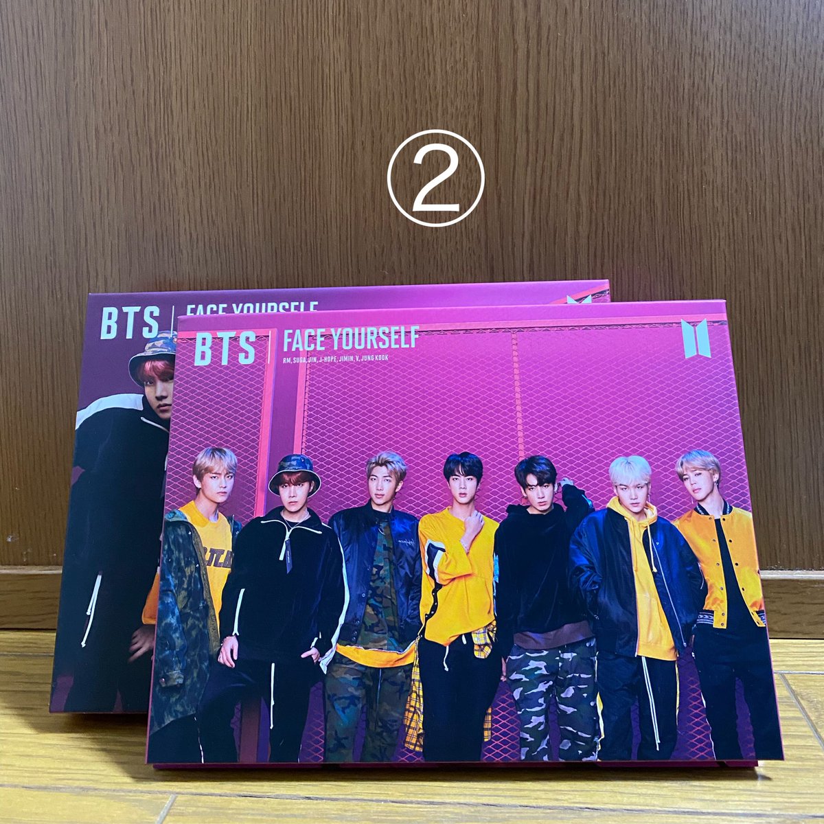 Jinnnnnn_K's tweet photo. こちらも売ります！
一度しか使ってないので新品並みに綺麗です！
欲しい方いましたら連絡ください！

①CD＋フォトブックレット(初回限定盤C)
②2DISCS(CD＋DVD)
各3500円
#BTS #バンタン #防弾少年団  #グッズ買取
#BTSグッズ https://t.co/Ikqtn56H4p
