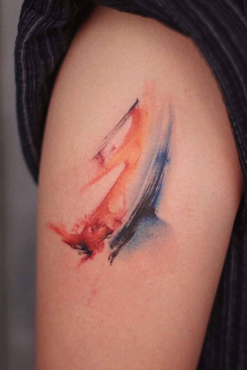 wishtattt's tweet photo. Abstract color 
Brush

Booking only
Line : @wishtatt (มี@)

#brush #abstractbrush #abstracttattoo #brushtattoo #ร้านสัก #ร้านสักกรุงเทพ https://t.co/8XAknTTWMH