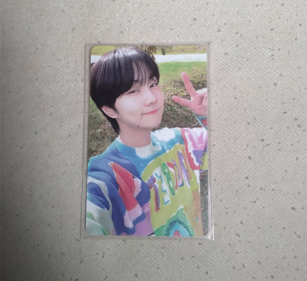 twinzpoca's tweet photo. wts lfb ph ww enhypen

jungwon sg22 nrpc 

ㅡ 180, 150 if PAYO ! 
ㅡ mint condi

t. wts lfb ph enhypen heeseung jungwon jay jake sunghoon sunoo ni-ki season greetings 2022 sg22 nrpc https://t.co/rCr62CgbZd