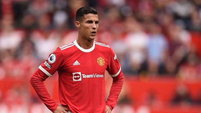 Aujourd'hui Cristiano Ronaldo quitte l'Europe pour la première fois de sa carrière... 😓

Alors s'il-vous-plaît n'entrons pas dans des débats stériles, remercions-le pour  tout ce qu'il a accompli durant ses longues années. 🙏🇵🇹

Éclate toi, et empile les buts. ✨️