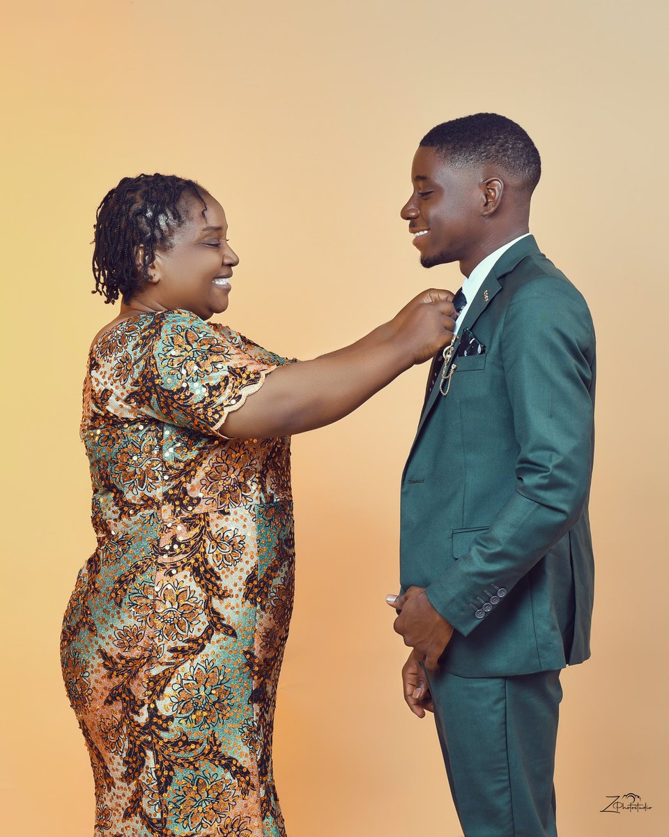 BabstonJ's tweet photo. All I prayed for is now alive,true and living. 
I’ve been inducted into the medical profession 
Super grateful to God for this big win. 

 BABATUNDE  I.J (MB;BS EKSU) https://t.co/95L8ks2B3Y