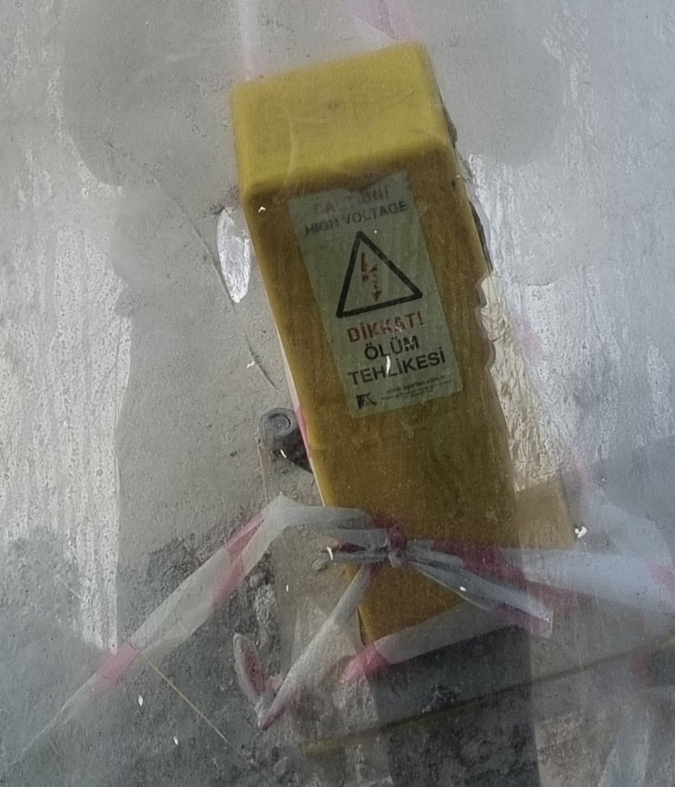 Ölüm tehlikesini, ölüm tehlikesi ile korumaya almışlar.