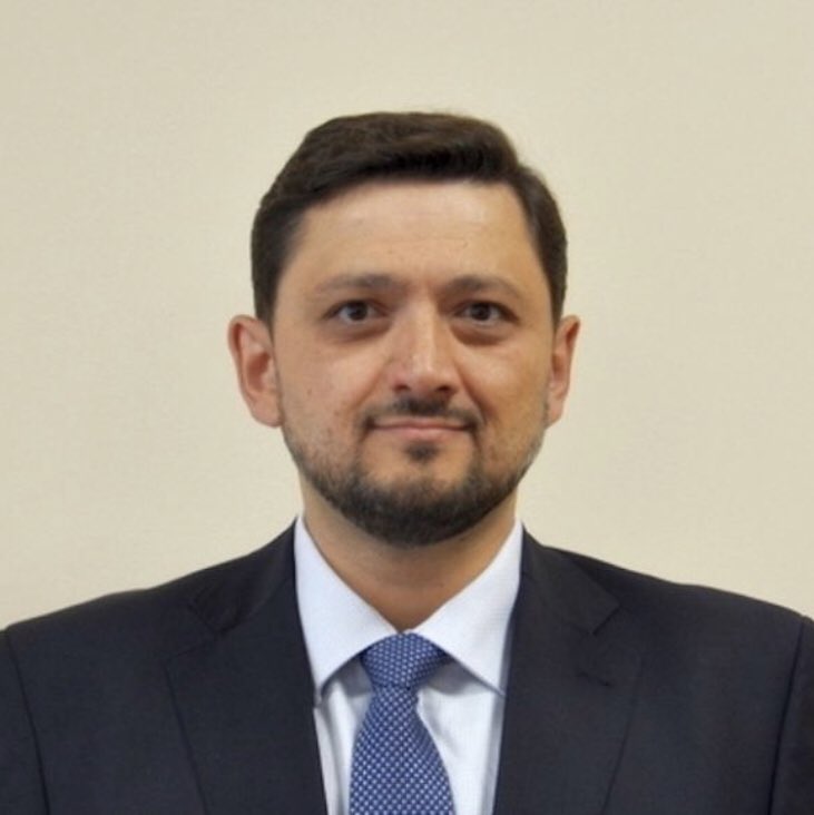 YURDOS555's tweet photo. Це Олександр Павліченко,він керівник Дерслужби експортного контролю.Цей ПІДАРАС умисно гальмує завезення дронів для ЗСУ https://t.co/IrUoctzFvu
