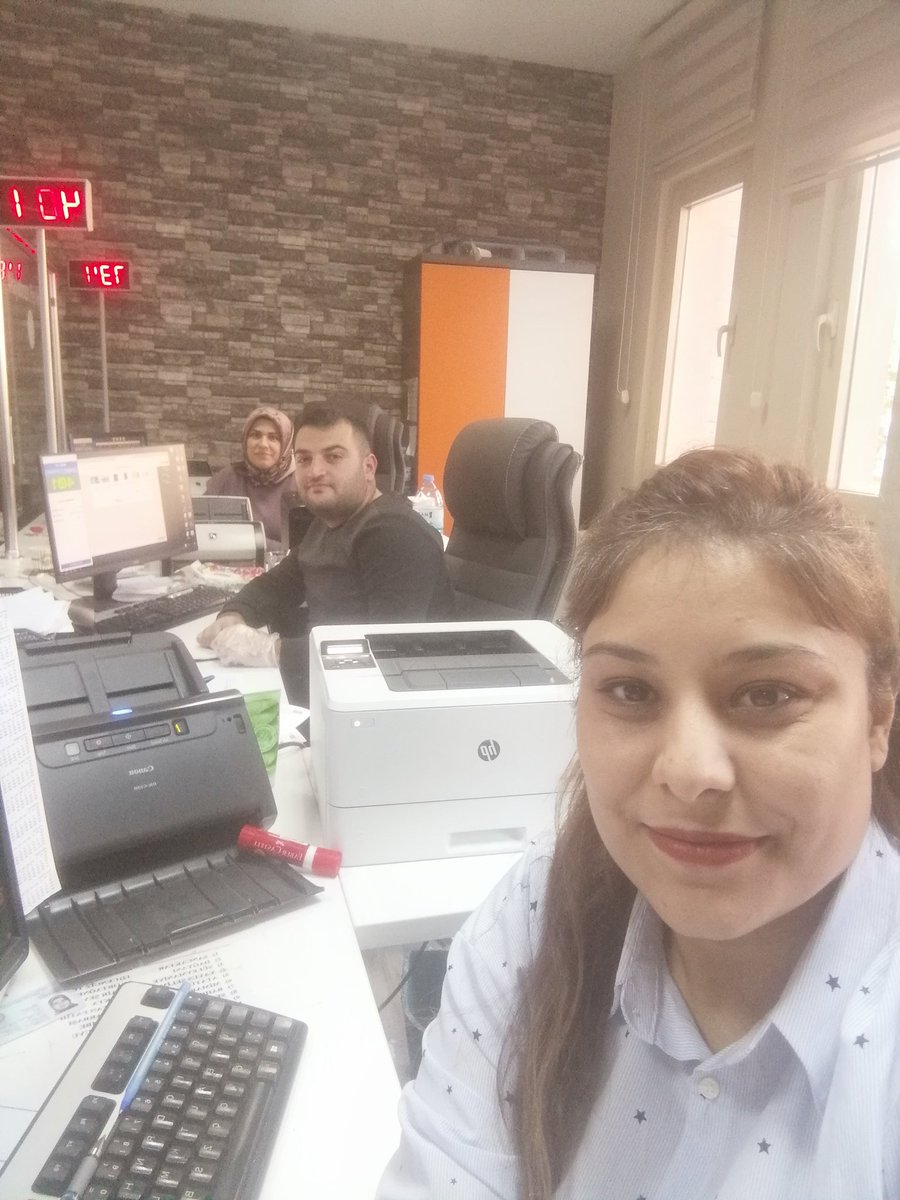 Haliliye nüfus müdürlüğü olarak yılın son günü görevimizin başındayız. <a href="/valisalihayhan/">Salih AYHAN</a> <a href="/miaserapcetin/">Dr. Serap ÖZMEN ÇETİN</a> <a href="/sefikaygol/">Şefik AYGÖL</a> <a href="/HASANBASARAN07/">Hasan BAŞARAN</a> <a href="/IHSANDEGIRMENC/">İhsan Değirmenci</a> <a href="/HaliliyeNufus/">HALİLİYE NÜFUS MÜDÜRLÜĞÜ🇹🇷</a>