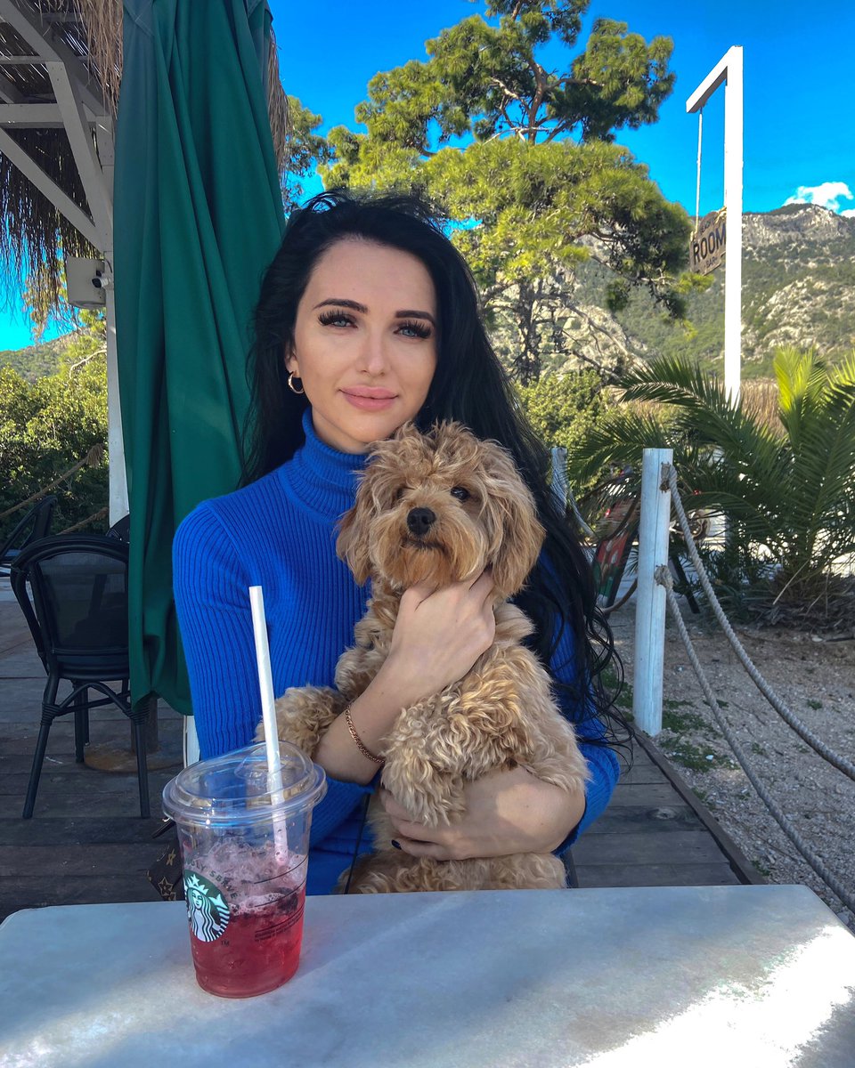 Happy New Year!!! In the new year, take with you only the most important, truly valuable, precious, quivering heart🧡🖤.

Happy birthday to me🥳.