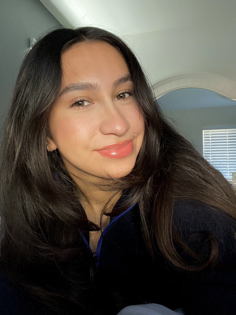 belllagonzz's tweet photo. 🧞‍♀️ https://t.co/ei2c5hg5E0