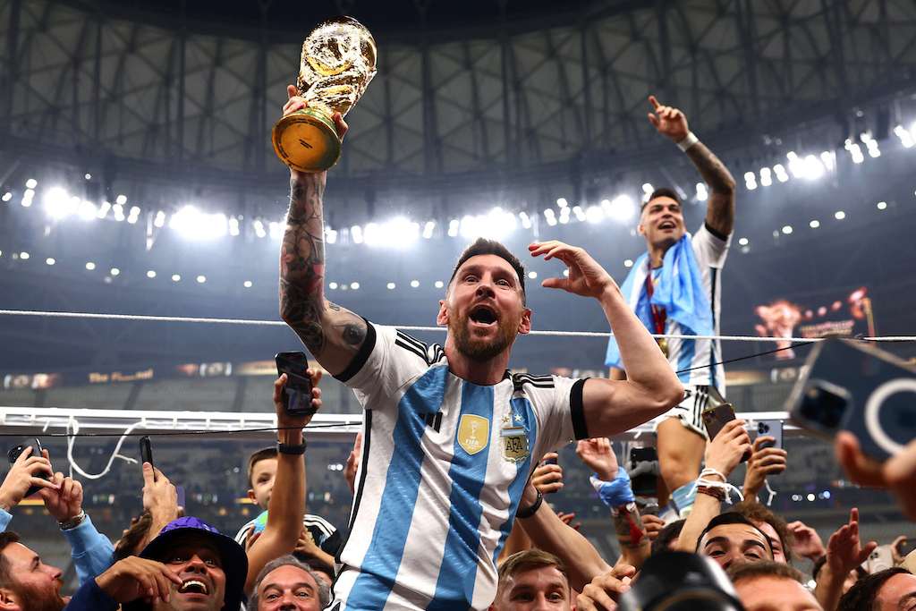 World Cup Qatar | The best photographs from the greatest final in generations. <a href="/FPA_2020/">Football Photographers’ Association</a> | 📸:<a href="/Brunskill_Chris/">Chris Brunskill</a>  | Full gallery ⬇️ lowerblock.com/articles/world… #WorldcupQatar2022 #photography #Messi