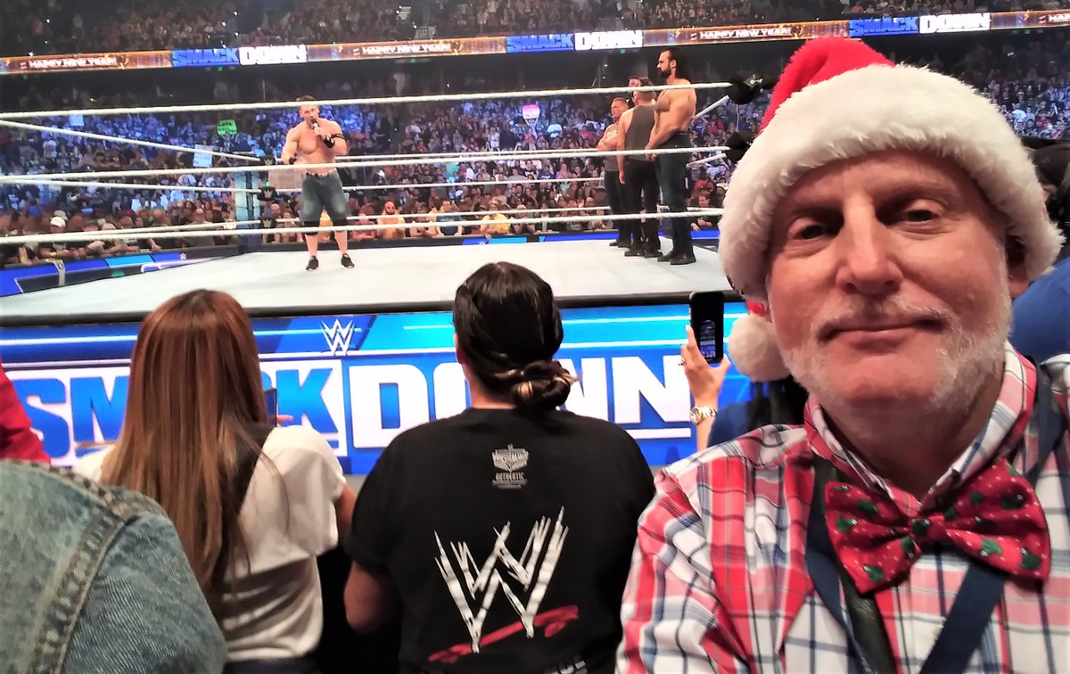 jimmyv3's tweet photo. Kudos to @JohnCena for making history in Tampa.
Twenty years with WWE.
@WWE #SmackDown on @FOXTV from @AmalieArena.
@WWEonFOX #WWETampa #WWECena #JohnCena 
Happy New Year Everybody. https://t.co/LTv0Ian6aU