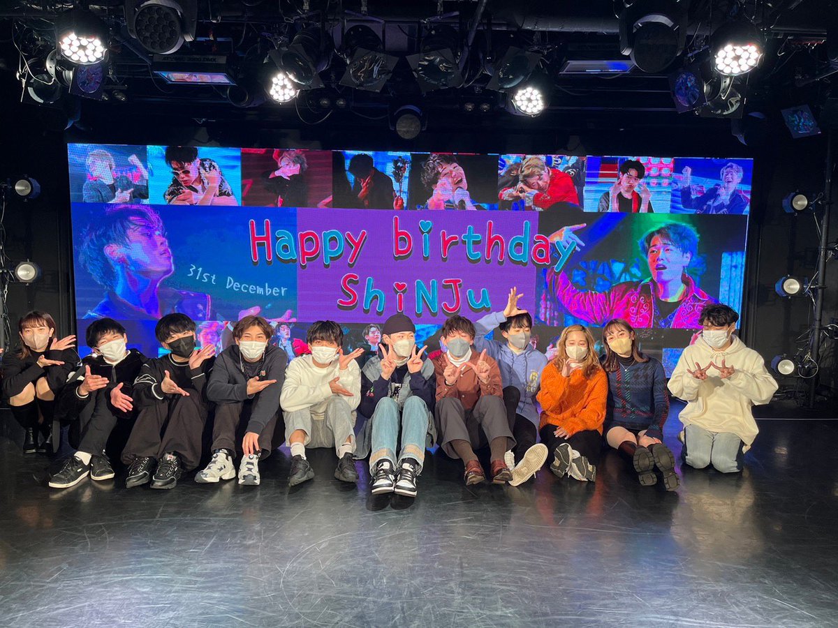 12/28 #フレッシュレモン水 にお越しいただきありがとうございます🍋

2022年ラストのスクランブル公演はいかがでしたか？🥰

この日は、
MASATOさんの卒業と
ShiNJuの誕生日をお祝いしました✨

<a href="/masato_SDN/">MASATO@ShowDiner</a> 
<a href="/shinju_SDN/">ShiNJu＠ShowDiner</a> 

Next Stage ➡︎ 1/11(Wed)
2023年1発目！よろしくお願いします☺️