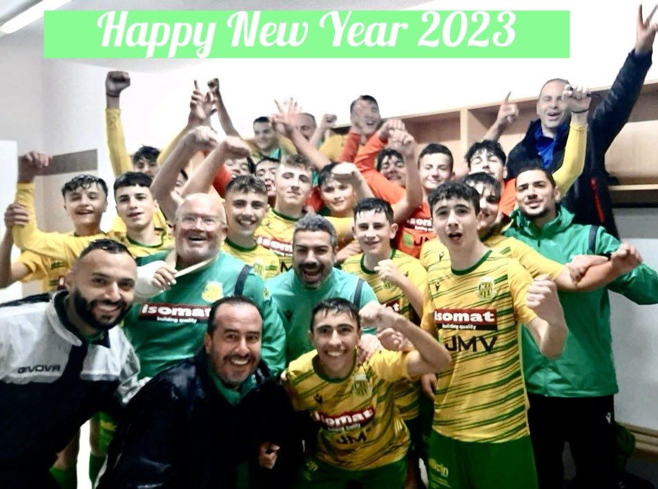 ZebbugRangersF1's tweet photo. Would just like to wish everyone a Happy New Year 2023 https://t.co/aHlTDlvpG1
