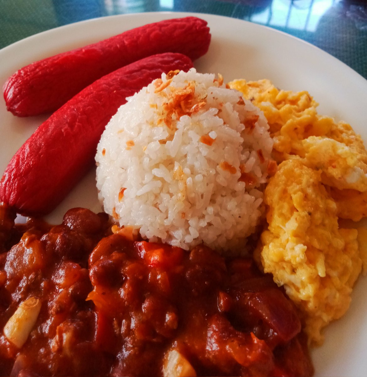 TM_Forge0's tweet photo. Breakfast last week 🇵🇭 https://t.co/YrjwL4BqW0