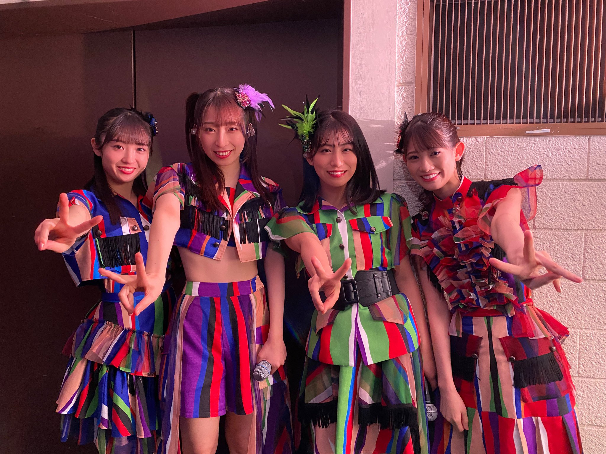 TEAM SHACHI💪 ️💙💜💚 on Twitter: &ldquo;\🍑#ももいろ歌合戦 スタート🍑／ TEAM SHACHI、初出演です🪩