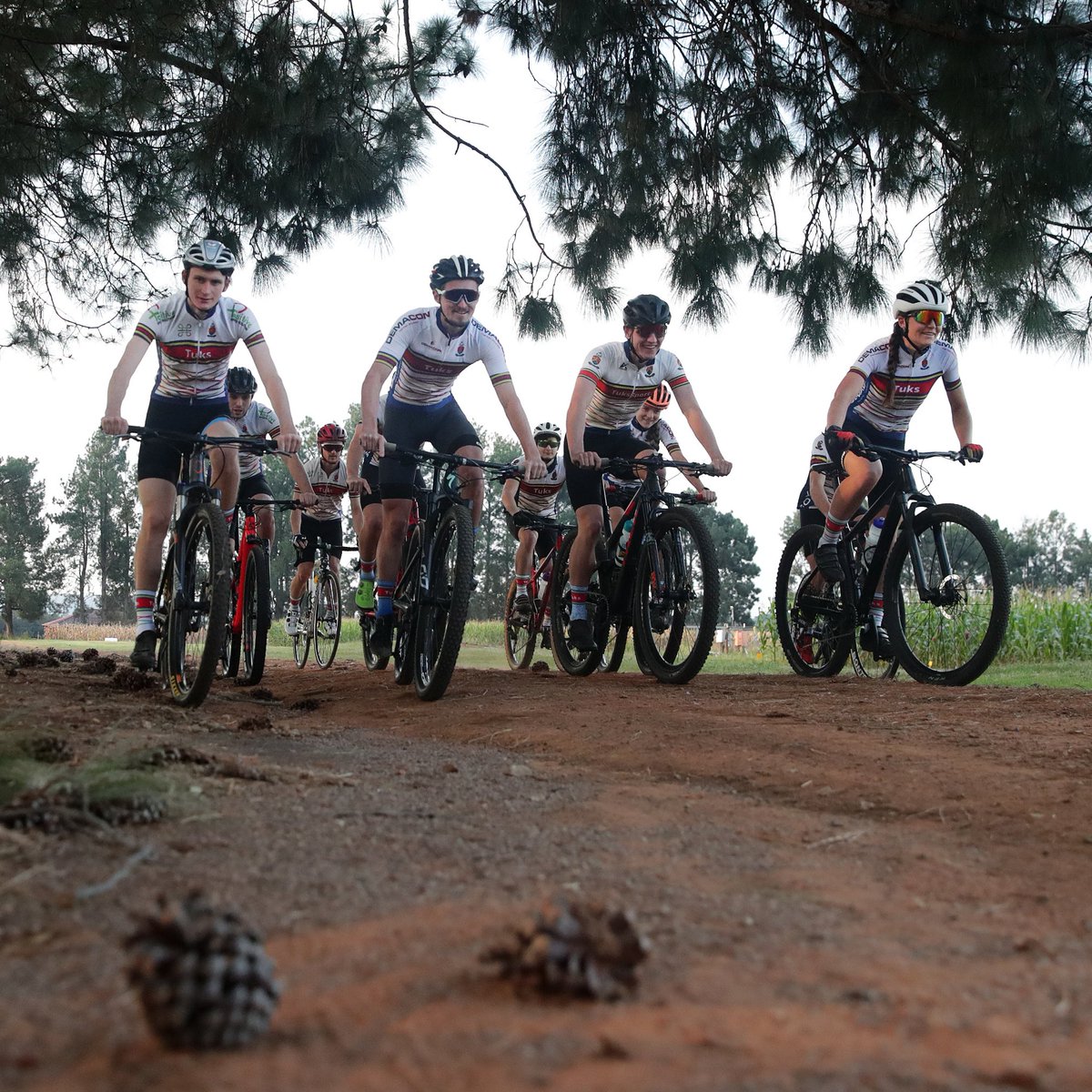 #TuksSport: #CyclingIsLife 

Cycling towards the starting line of the year 2023
𝙡𝙞𝙠𝙚
#TuksCycling 

#Elevate2Greatness 🌟💡
#StripeGeneration 🔴🔵⚪

[Photo credit: #regcaldecott]