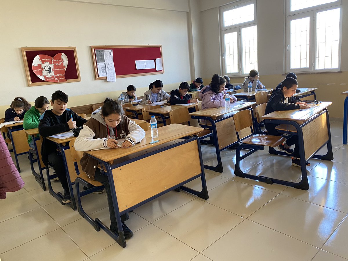 Avut Ortaokulu DYK kursumda kazanım değerlendirme sınavını yapıyoruz. Öğrencilerimize balarılar dileriz. <a href="/alisaavaas/">Ali Savaş</a> <a href="/MemSalipazari/">Salıpazarı İlçe Milli Eğitim Müdürlüğü</a> <a href="/ademm1903/">Ademmmmm</a>