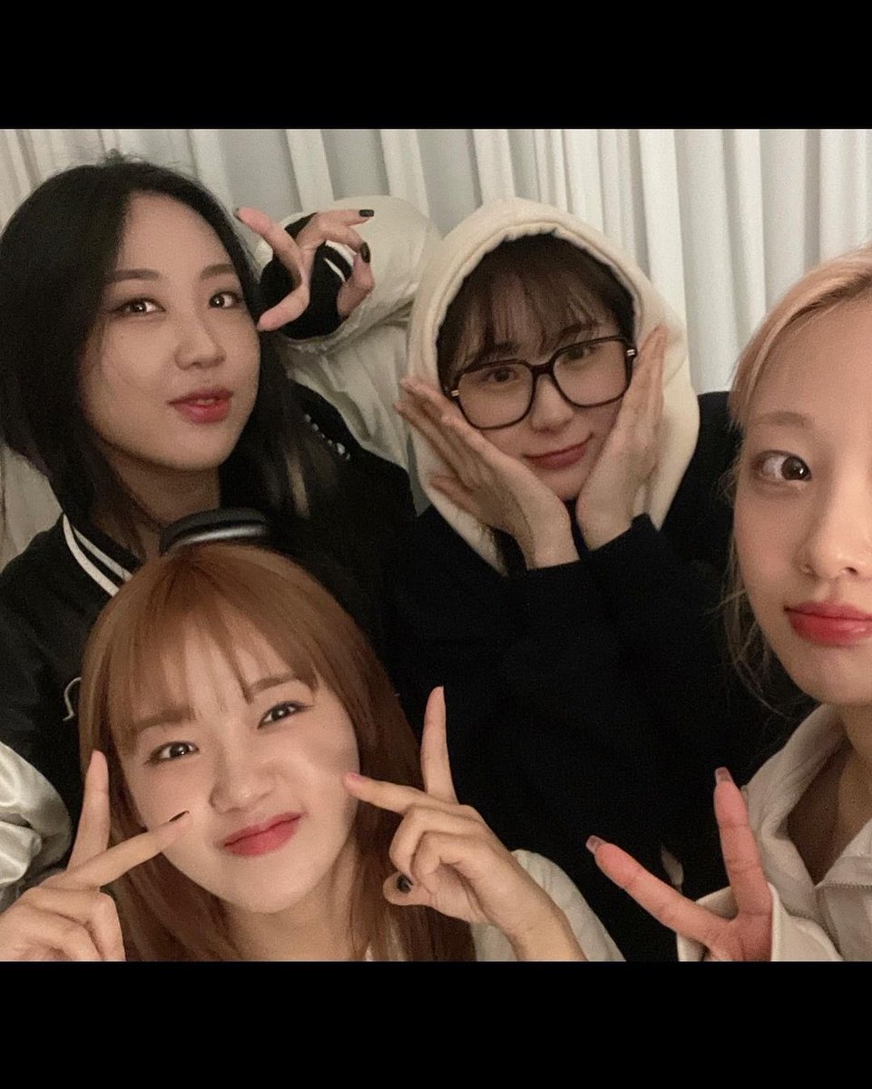 yoojung on chaeyeon’s (chaestival_) instagram update !!