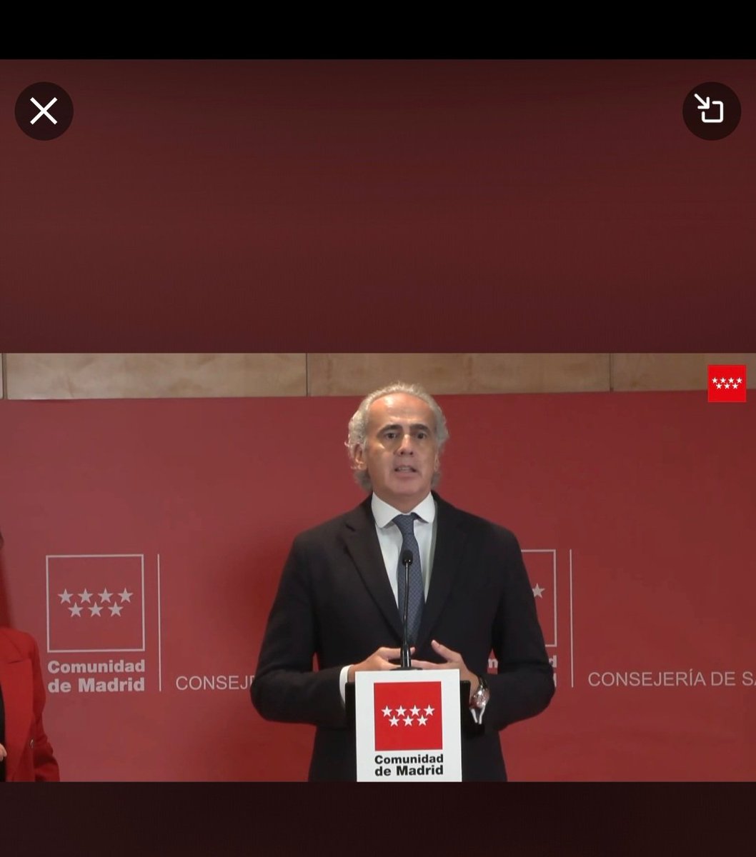 ManuelGmezHoyo1's tweet photo. ¿ Alguien sabe a qué se dedica este individuo... ? https://t.co/n7Qx9VrG9q